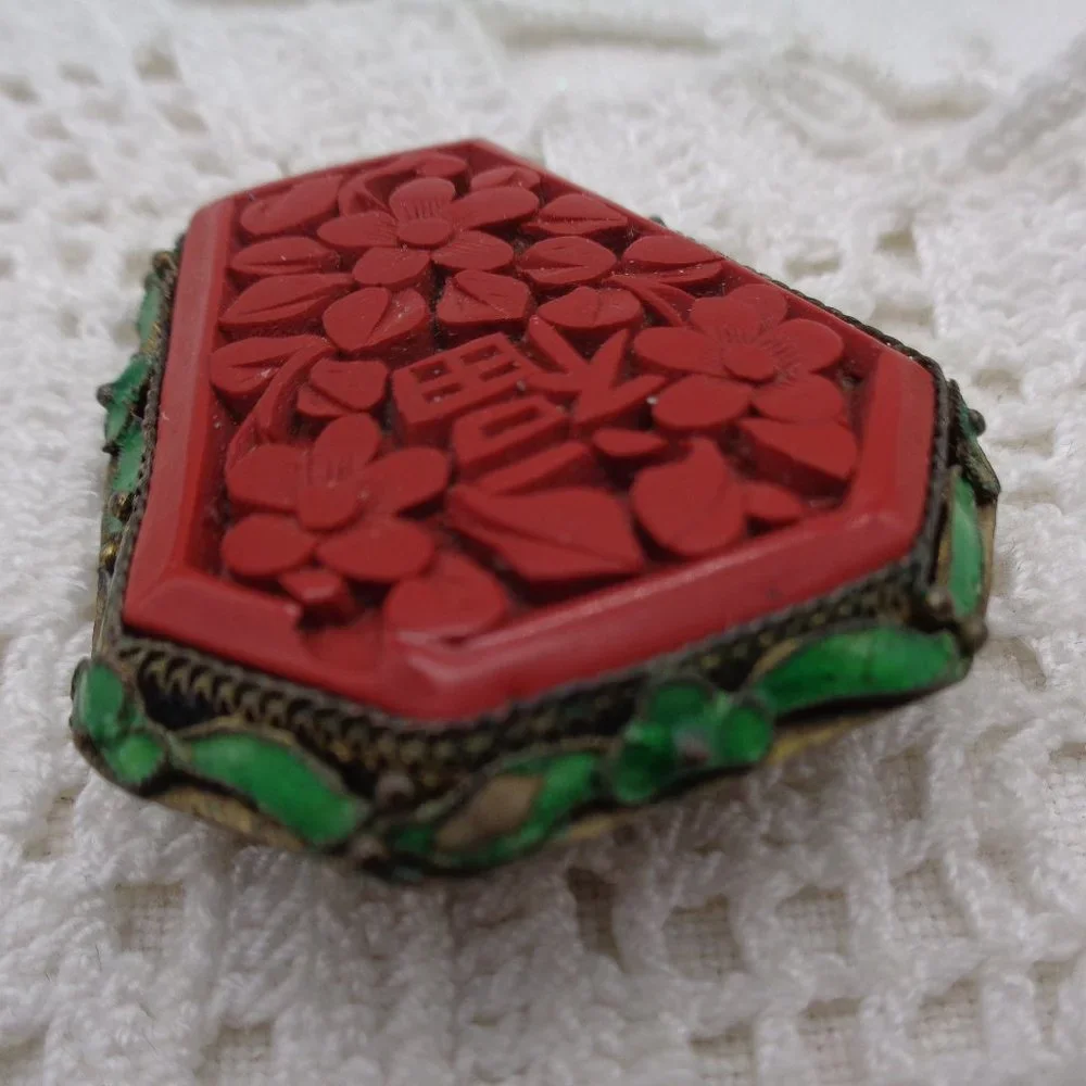 Antique Cinnabar & Enamel Chinese Good Luck Brooch - Picture 3 of 6